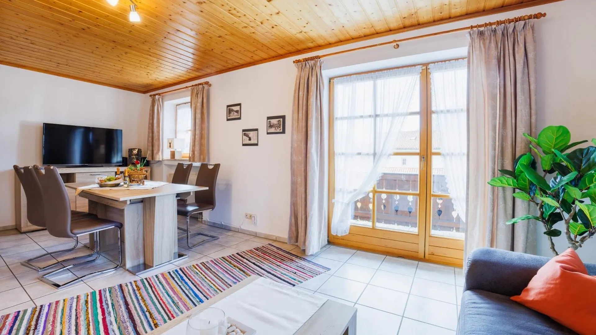 Apartment Ferienwohnung Kloepping Inkl. Chiemgaukarte Ruhpolding Germany